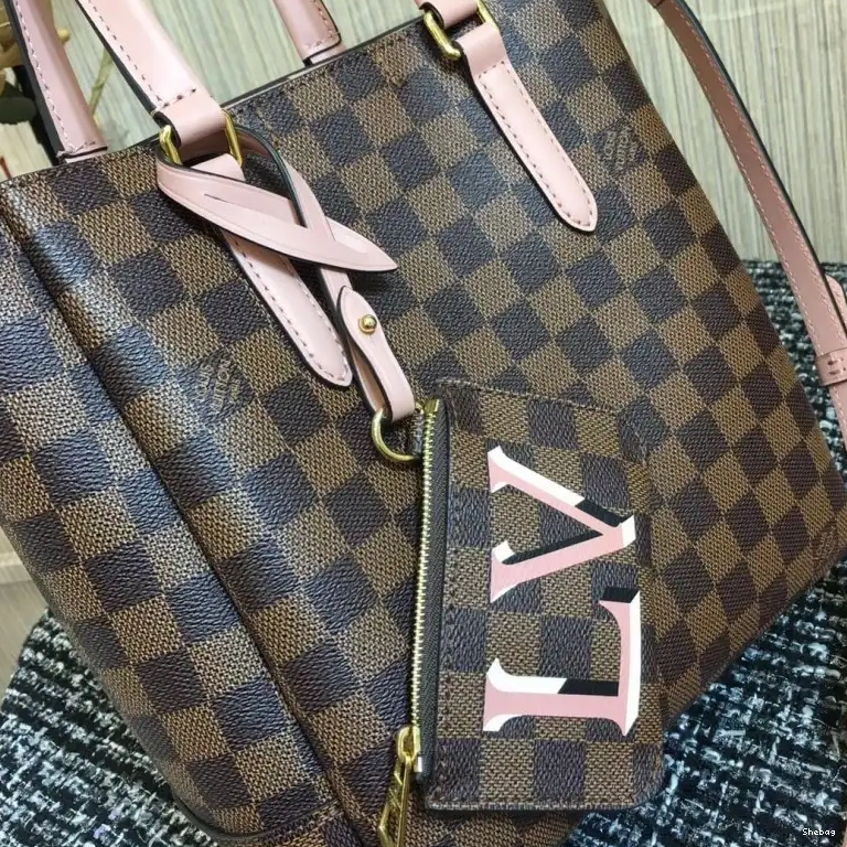 LV 20DJ570047 Bags 0501